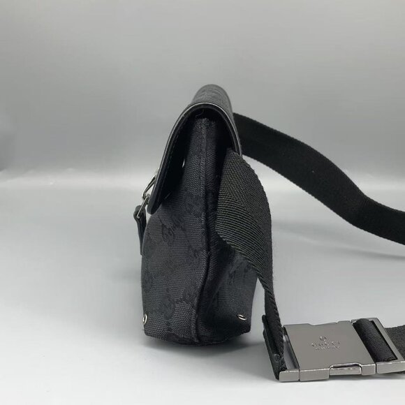 Authentic Gucci Black Canvas Belt Bag - Picture 4 of 14